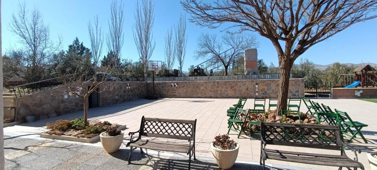 Cortijo La Torre De Caniles La Vega  Bagian luar foto
